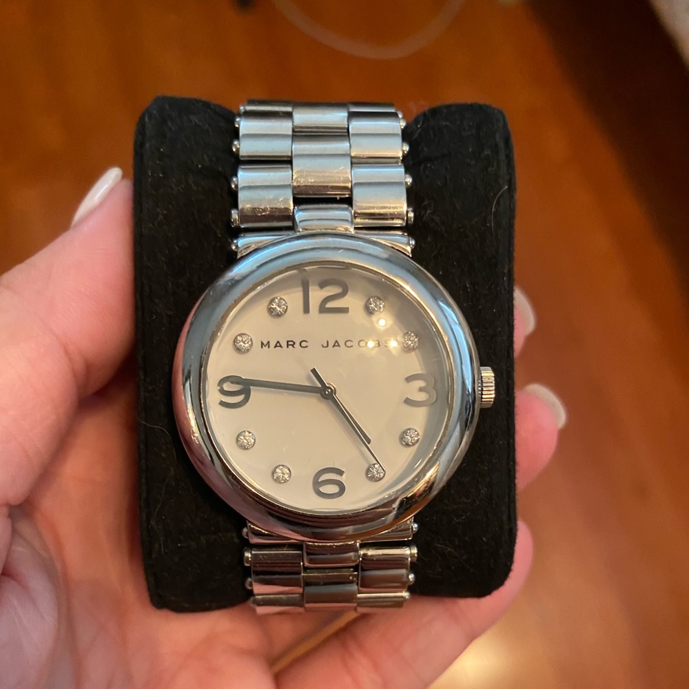 Marc Jacobs Watch - Picture 2 of 3